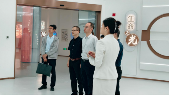 云图片