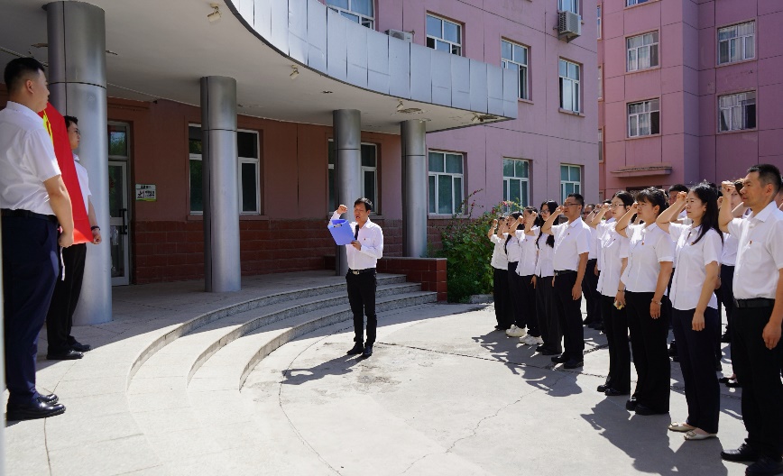 如图片无法显示,请刷新页面