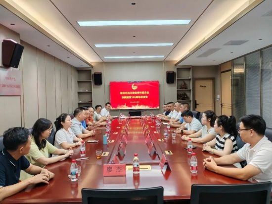 云图片