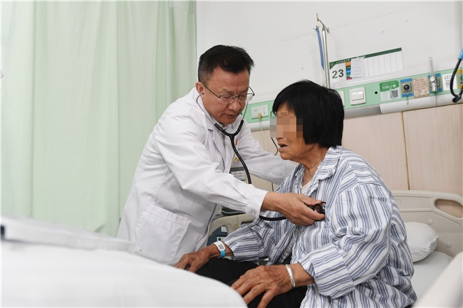 扎根三晋铸医魂 千里践诺守初心——刘先胜荣膺全国第七届“白求恩式好医生”