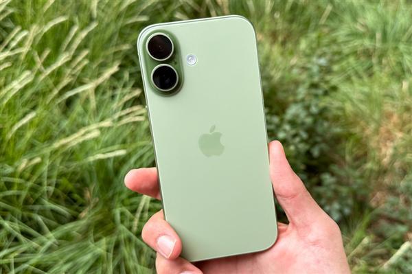上市不到一年时间 iPhone 17系列总出货量赶超iPhone 16全系