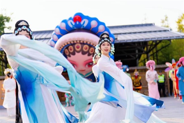 黄金周送真黄金!无锡拈花湾“金”喜引爆十周年,打造双节活动盛宴