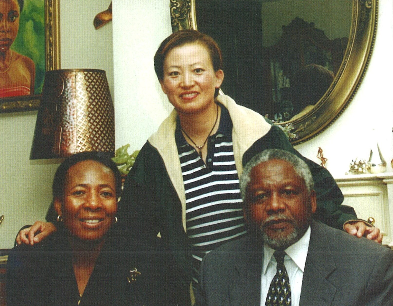 梁子与亲王夫妇合影（裁剪）.jpg