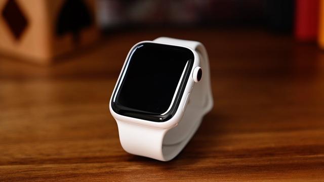 Apple Watch Series 12或推出白色与深灰色陶瓷表壳