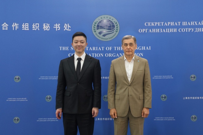 峰会前夕，上合组织秘书长会见亚厦股份董事长丁泽成