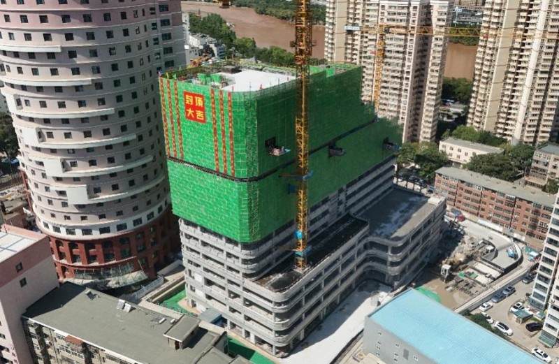 中建八局甘肃省中医院北区扩建项目主体结构全面封顶