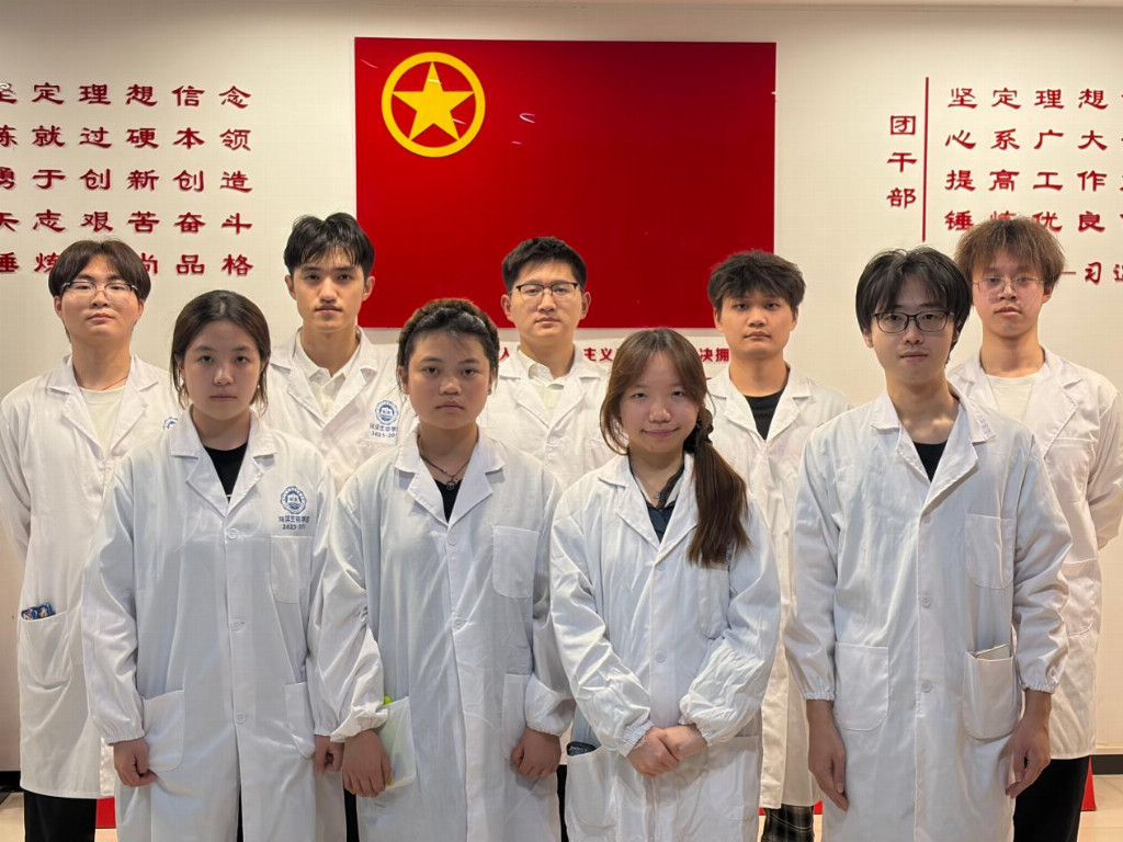 向海觅良材 烘焙焕新颜——厦门海洋职业技术学院“藻蕴天成”团队探索冷冻面团改良新方向