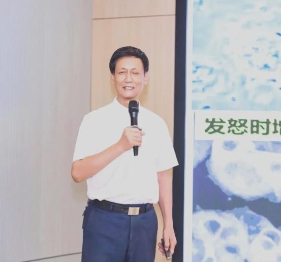 雁山传文脉 履痕启商智——记格局商学乐清学院院长陈华荣