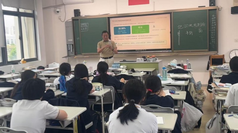 同创沩徕低碳行动，大师课堂进校园行动