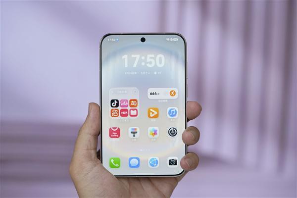 全球首款阔直板手机！华为Pura X View销量破55万：发售至今供不应求